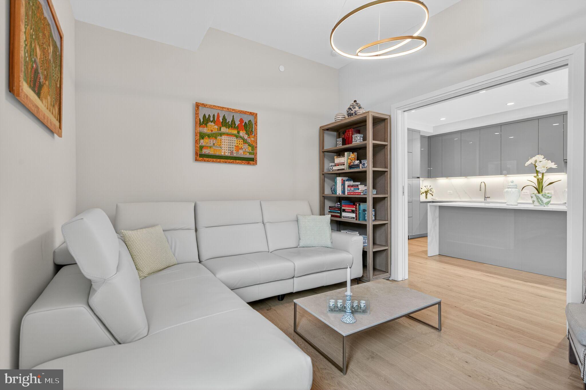 TYSONS CORNER - Residential