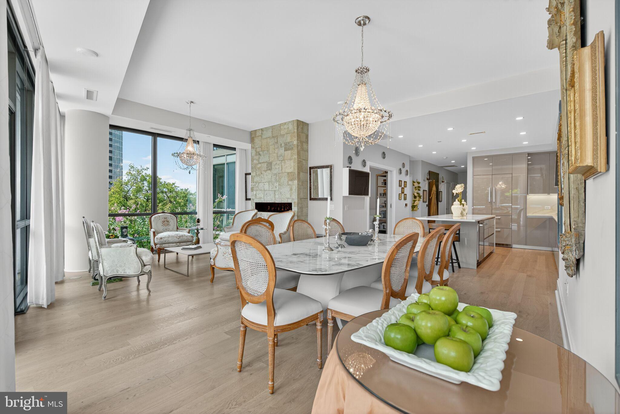 TYSONS CORNER - Residential