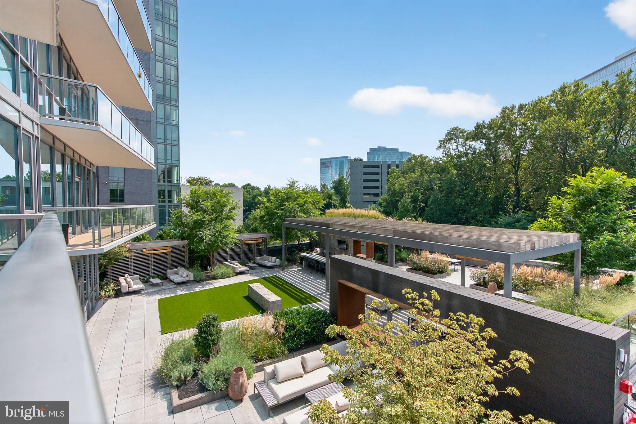 TYSONS CORNER - Residential