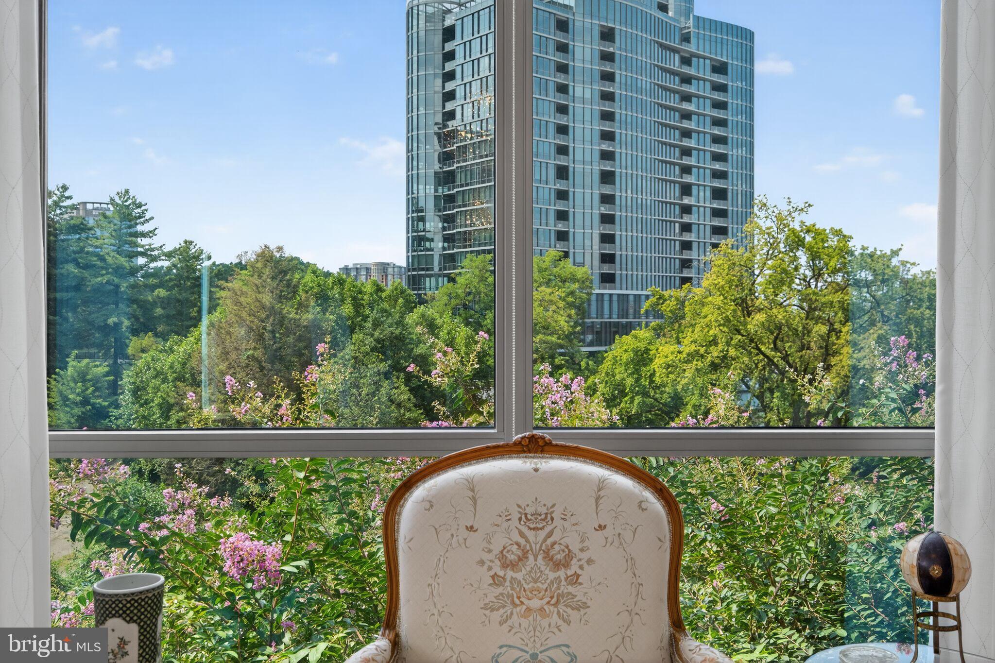 TYSONS CORNER - Residential