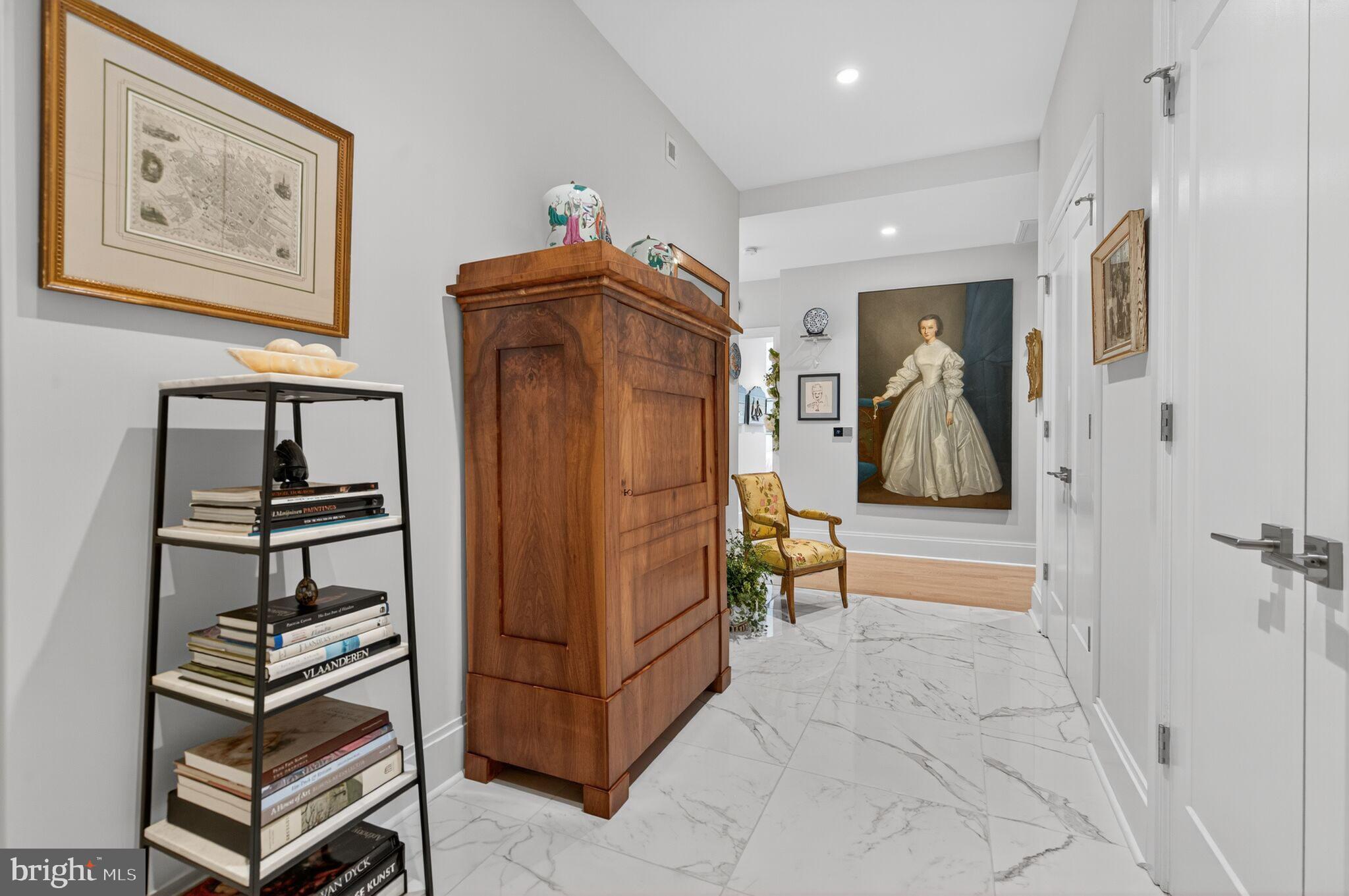 TYSONS CORNER - Residential