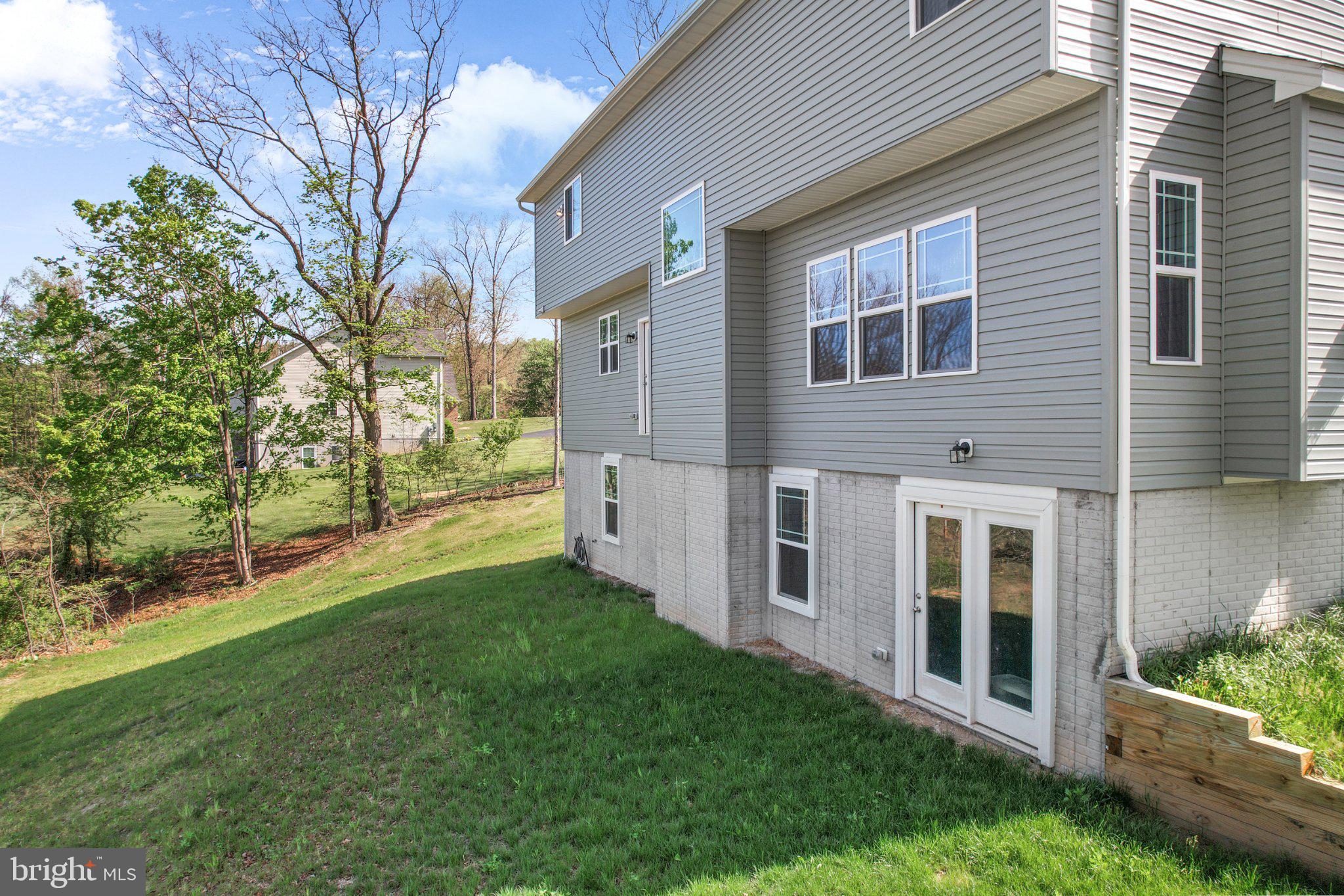 LAKEWOOD - Residential