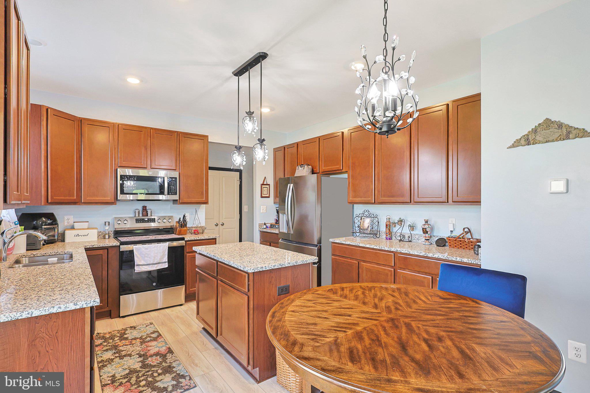LAKEWOOD - Residential