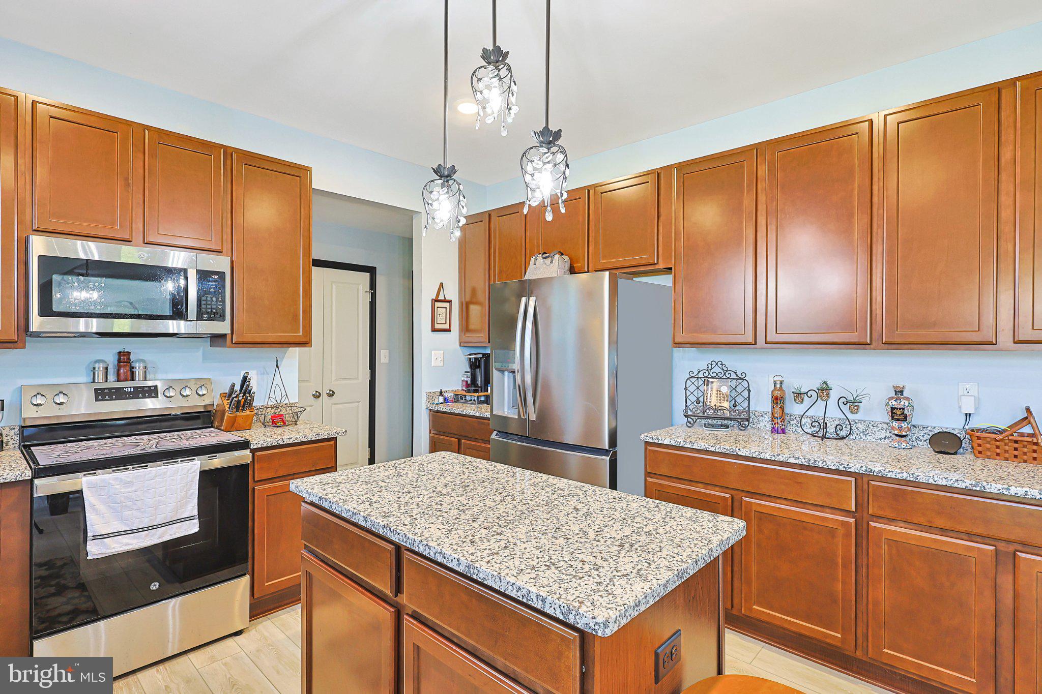LAKEWOOD - Residential