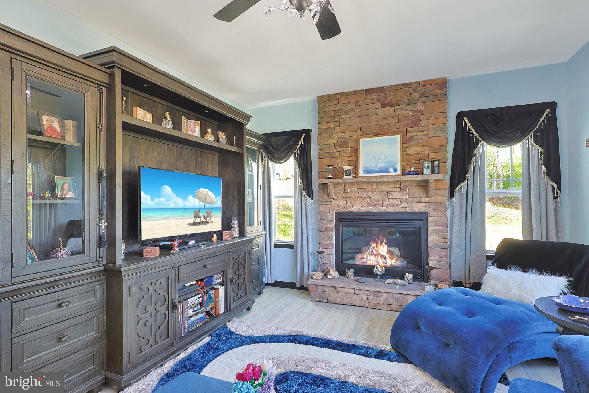 LAKEWOOD - Residential