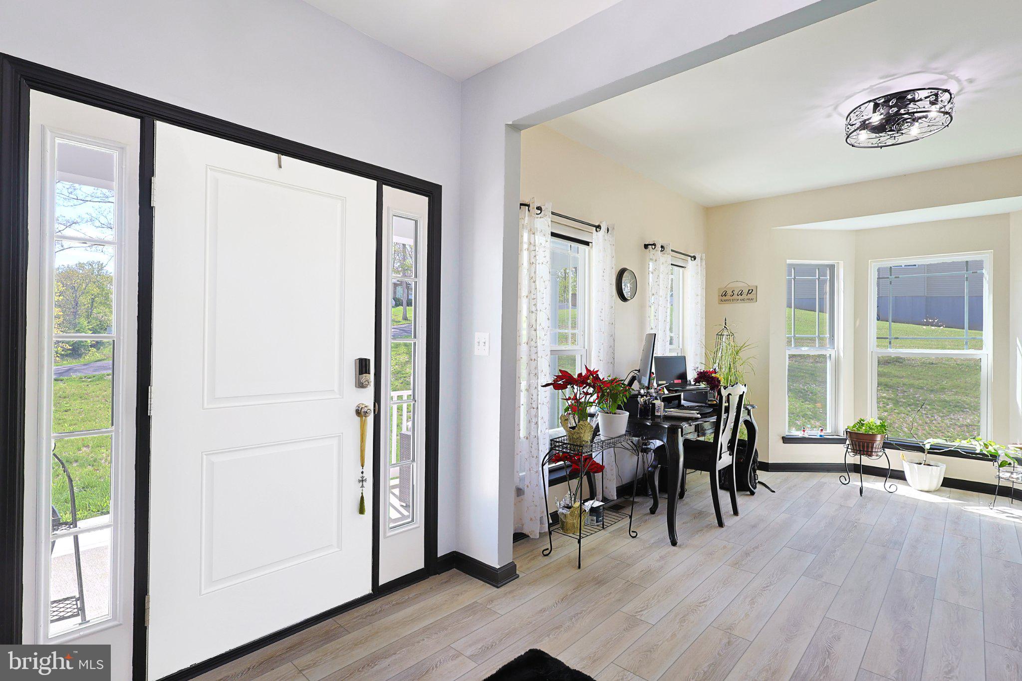 LAKEWOOD - Residential