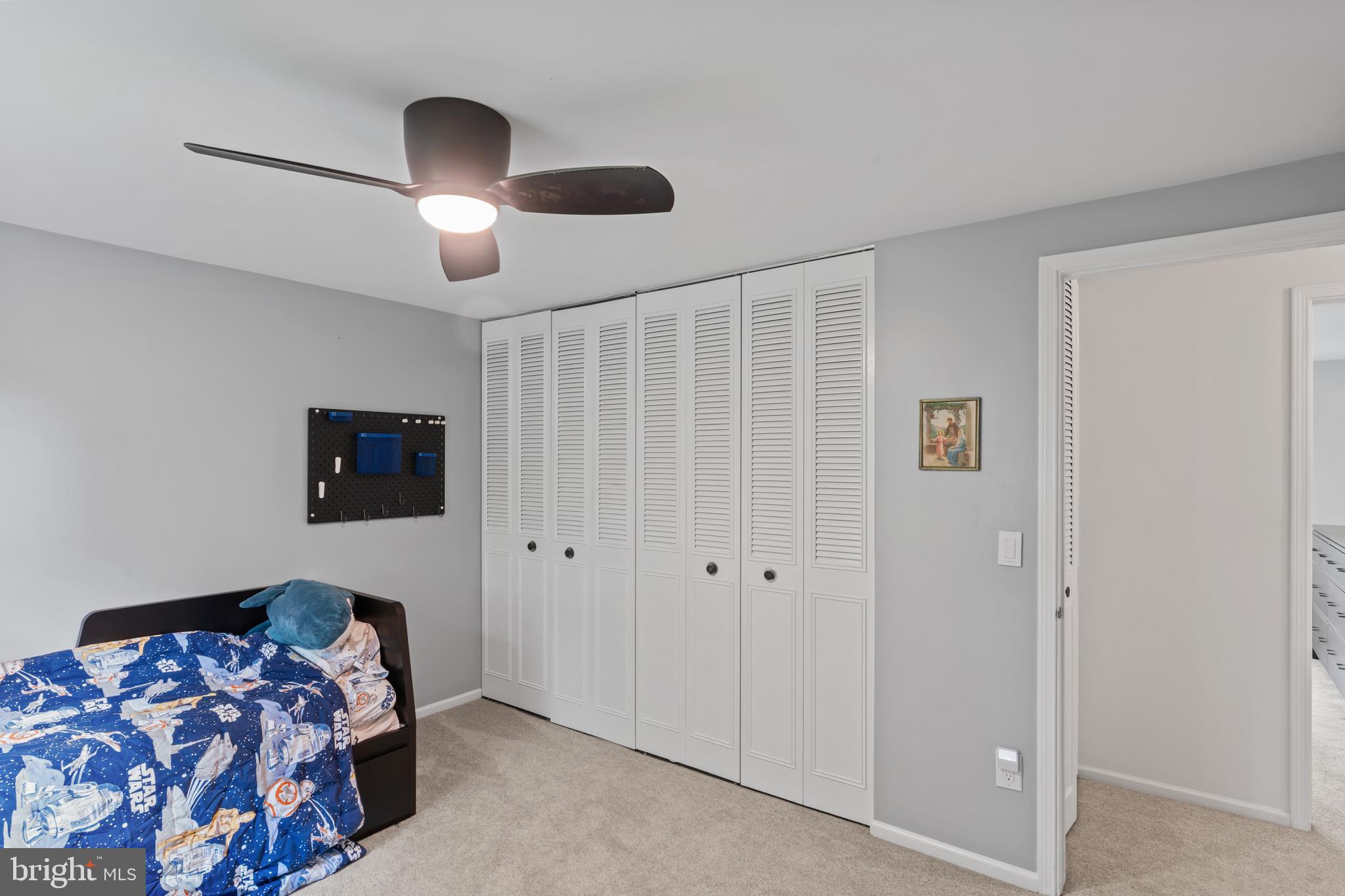 CRESTBROOK - Residential Lease