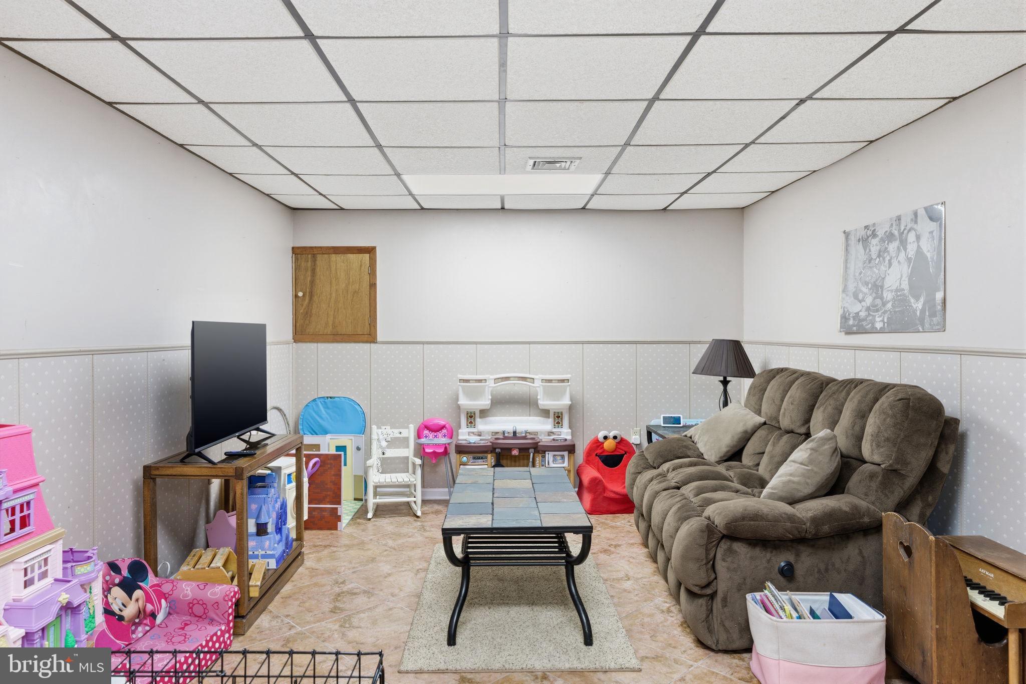 SALEM POINT - Residential