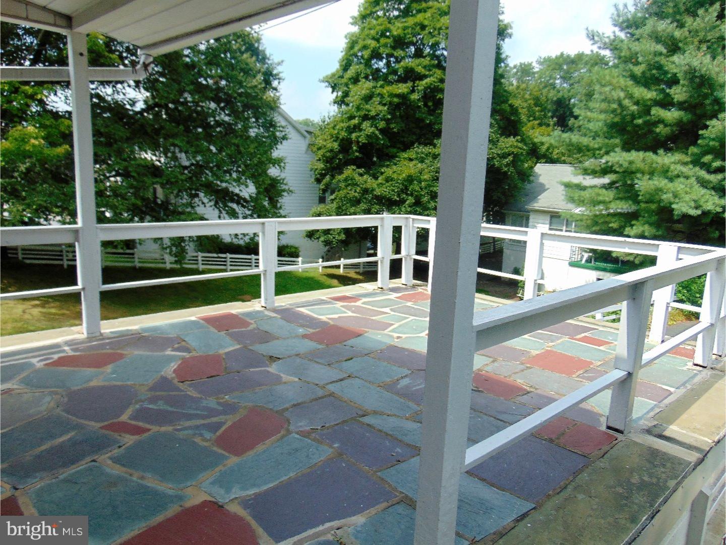 YORKVILLE - Residential