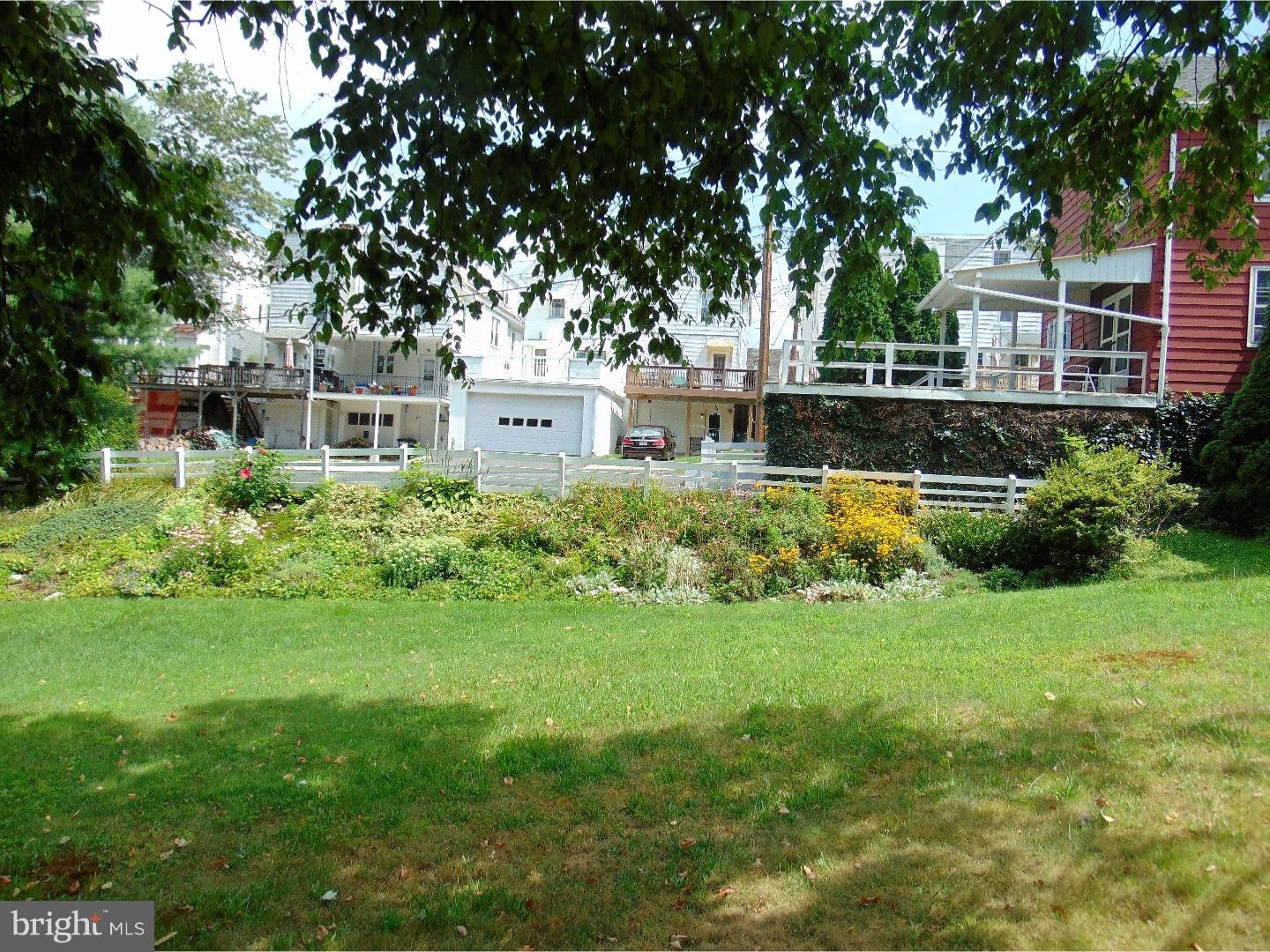 YORKVILLE - Residential