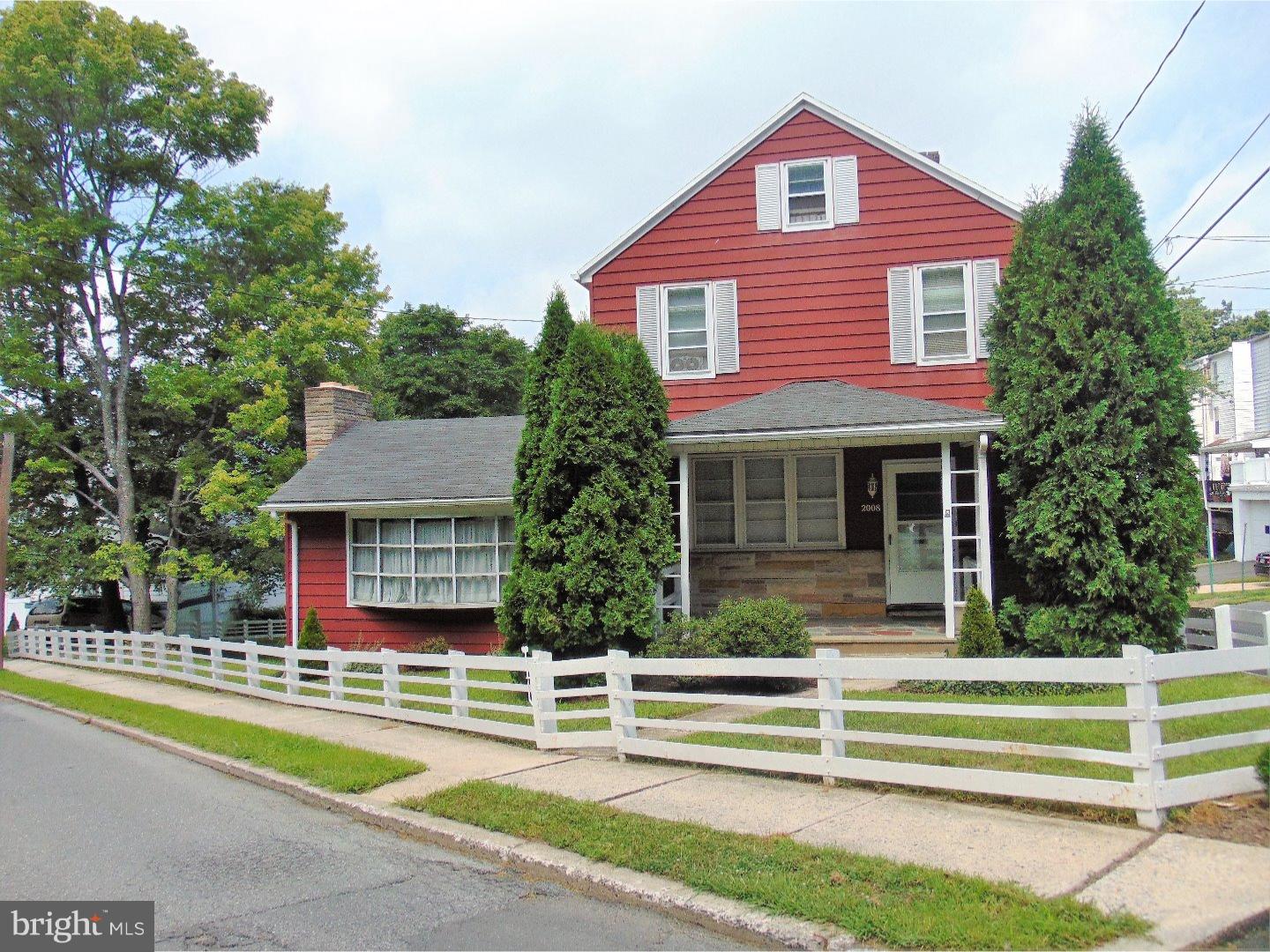 YORKVILLE - Residential