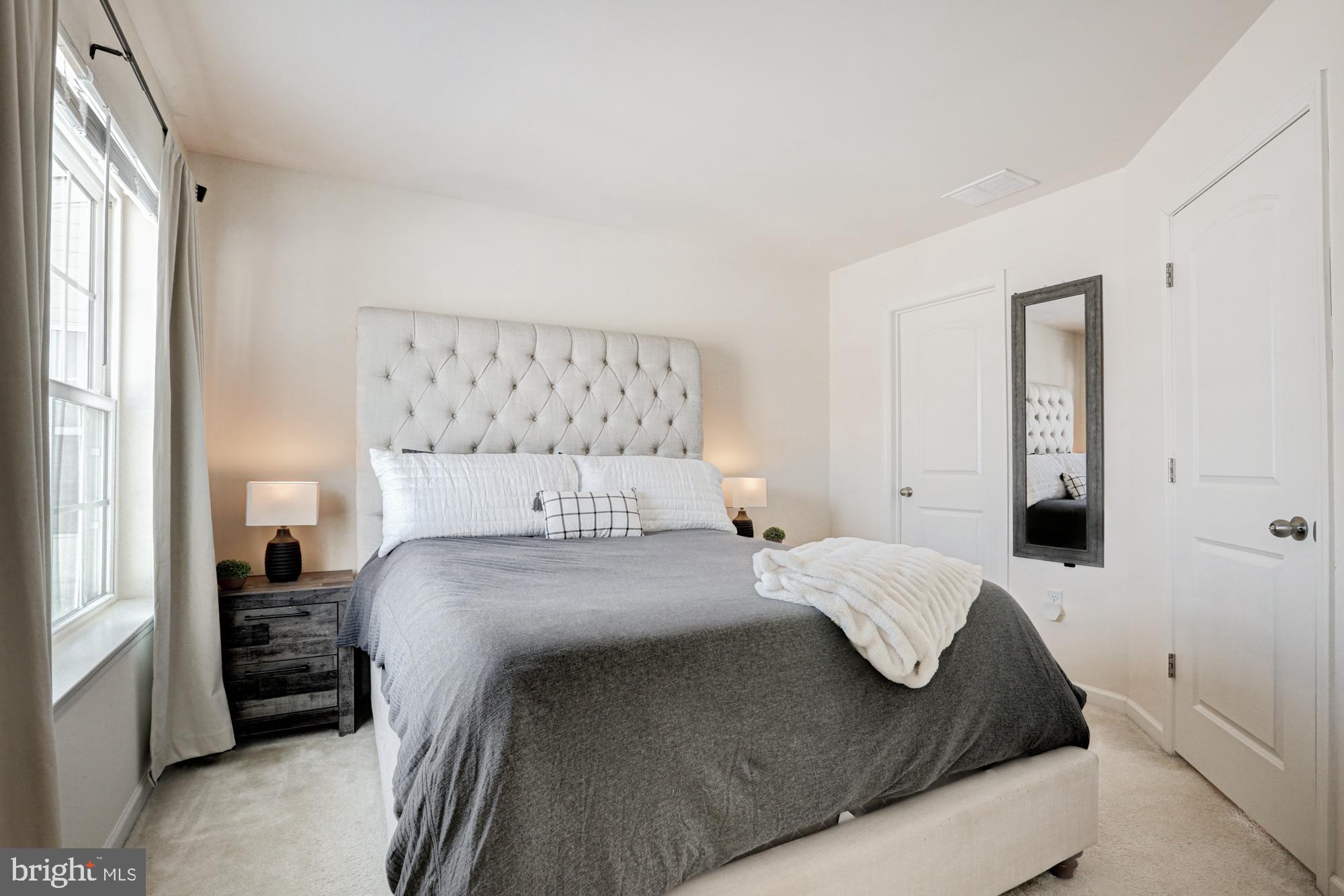 HYETTS CROSSING - Residential