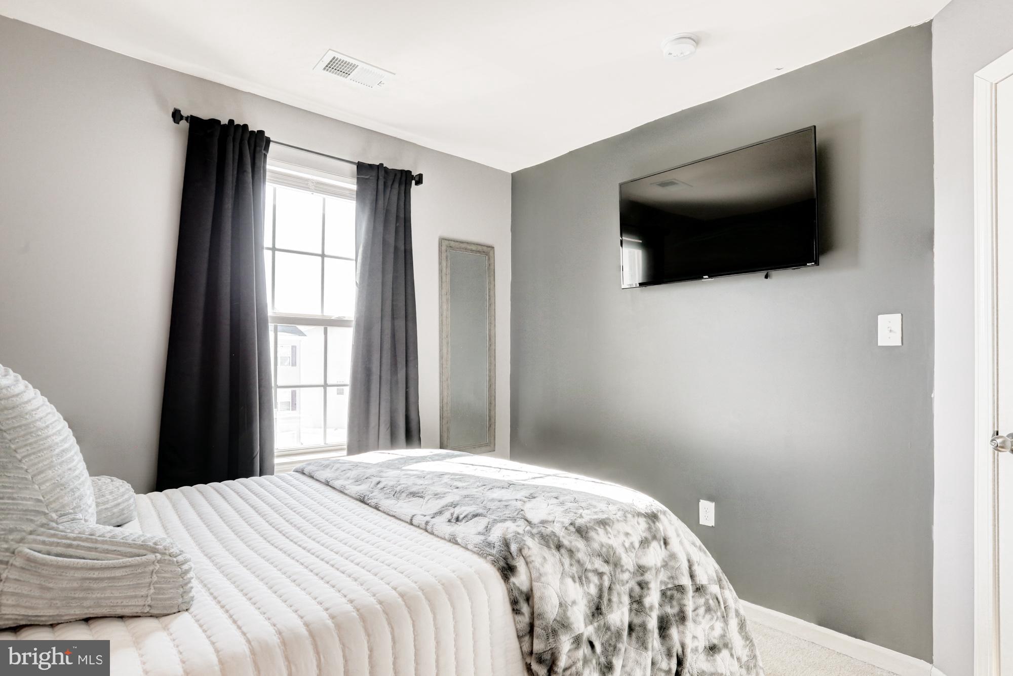 HYETTS CROSSING - Residential