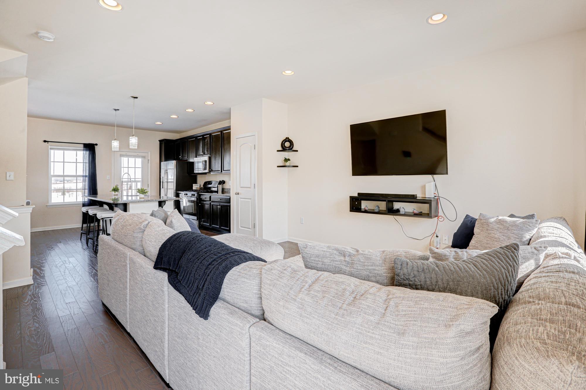 HYETTS CROSSING - Residential