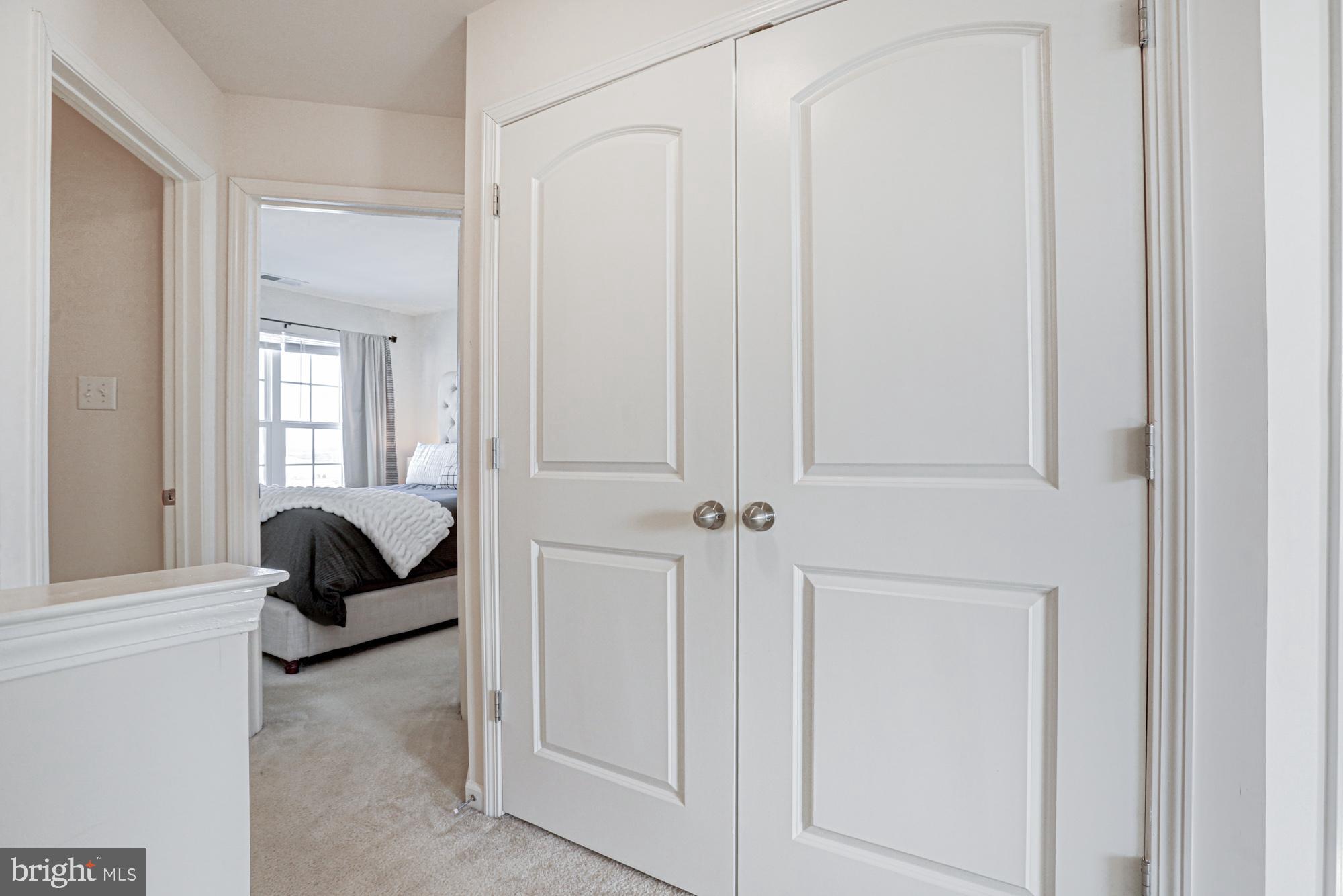 HYETTS CROSSING - Residential