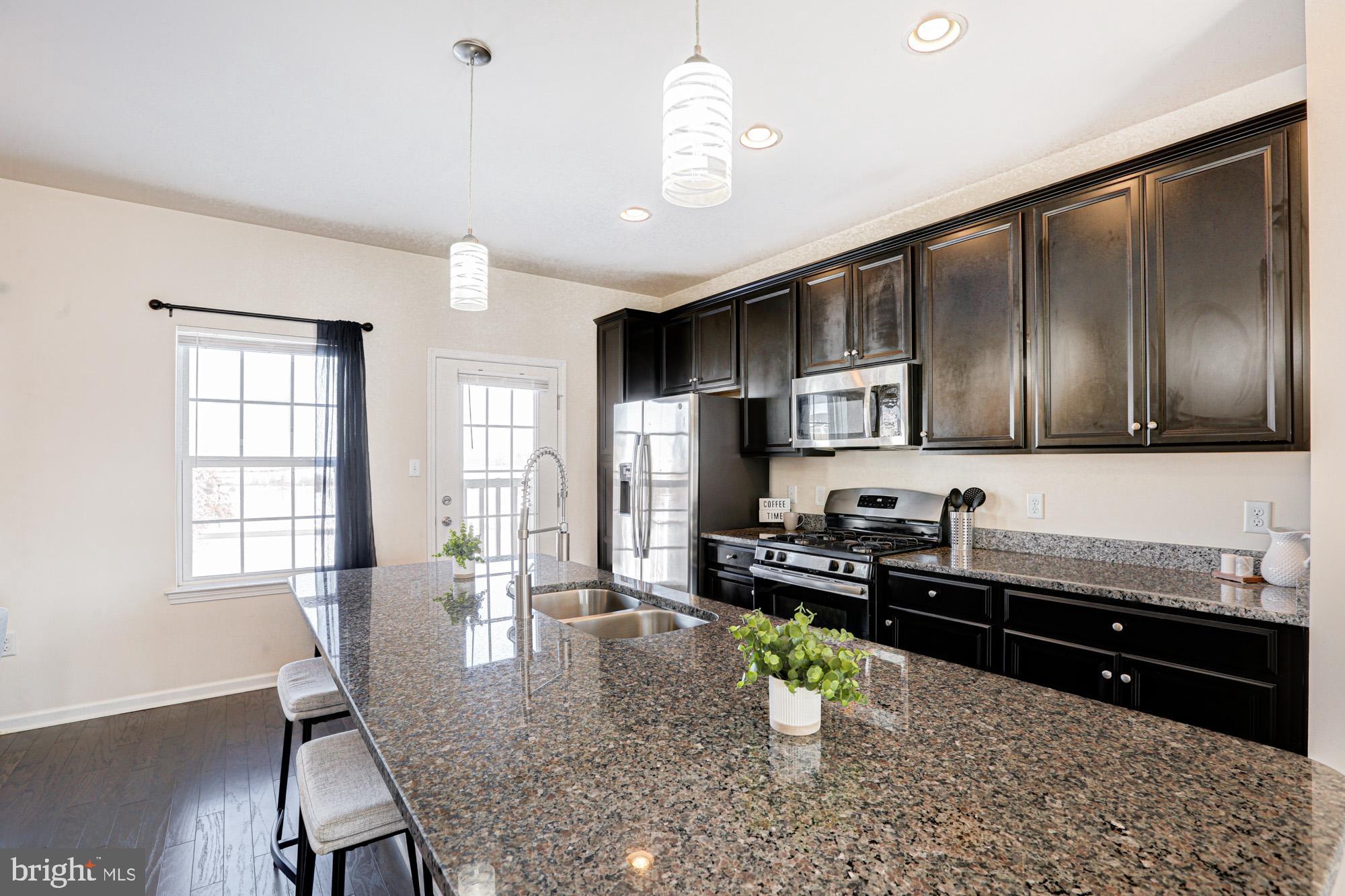 HYETTS CROSSING - Residential