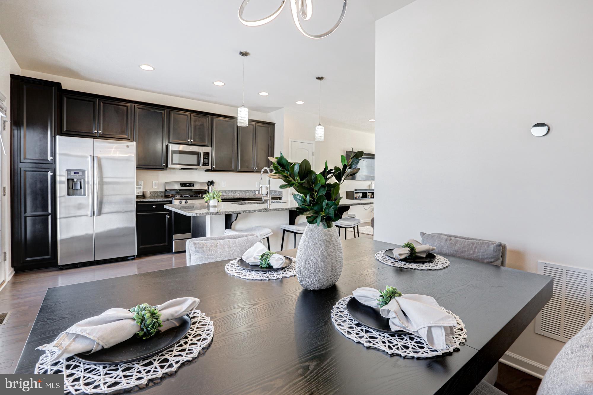 HYETTS CROSSING - Residential