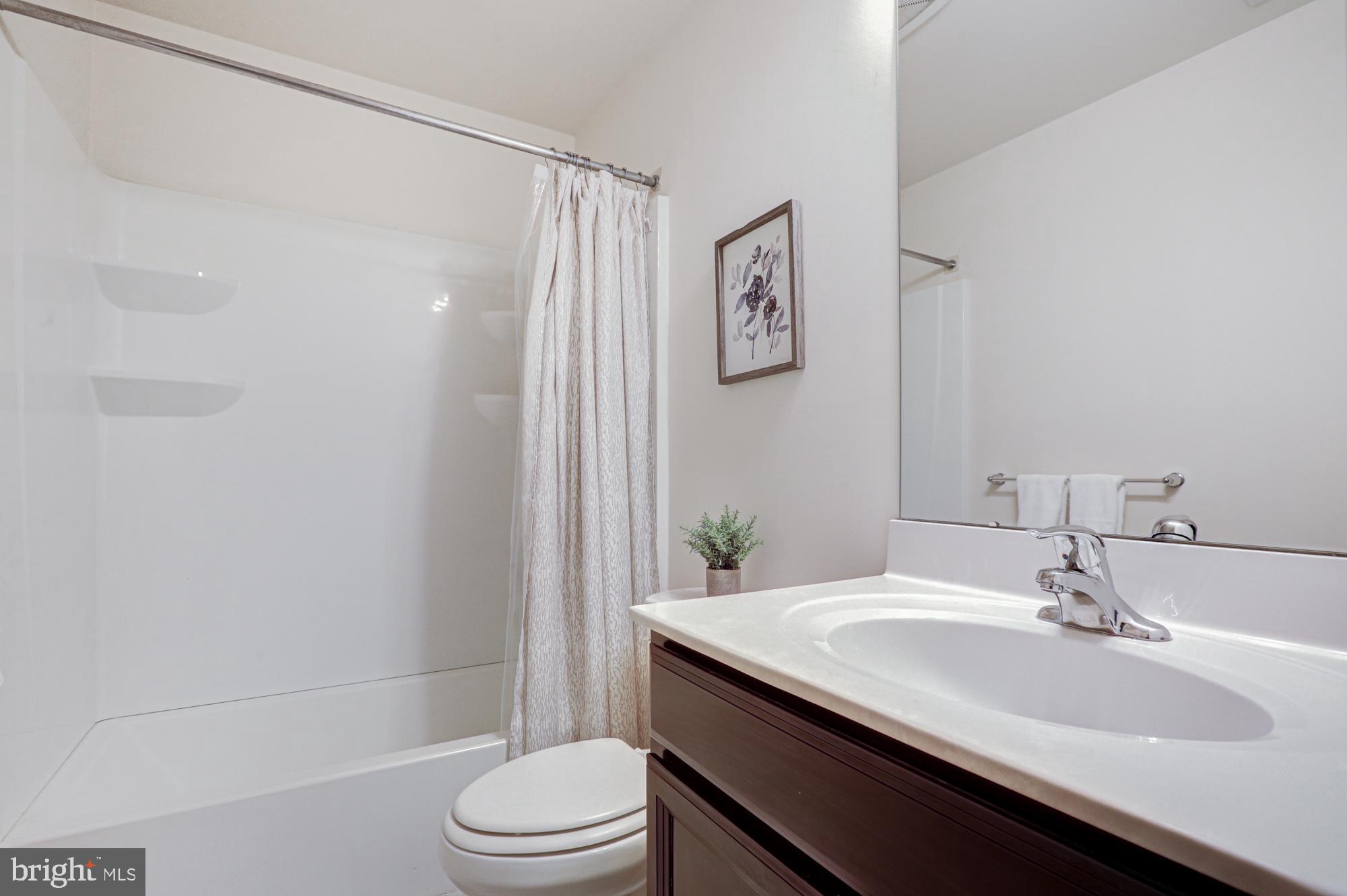 HYETTS CROSSING - Residential