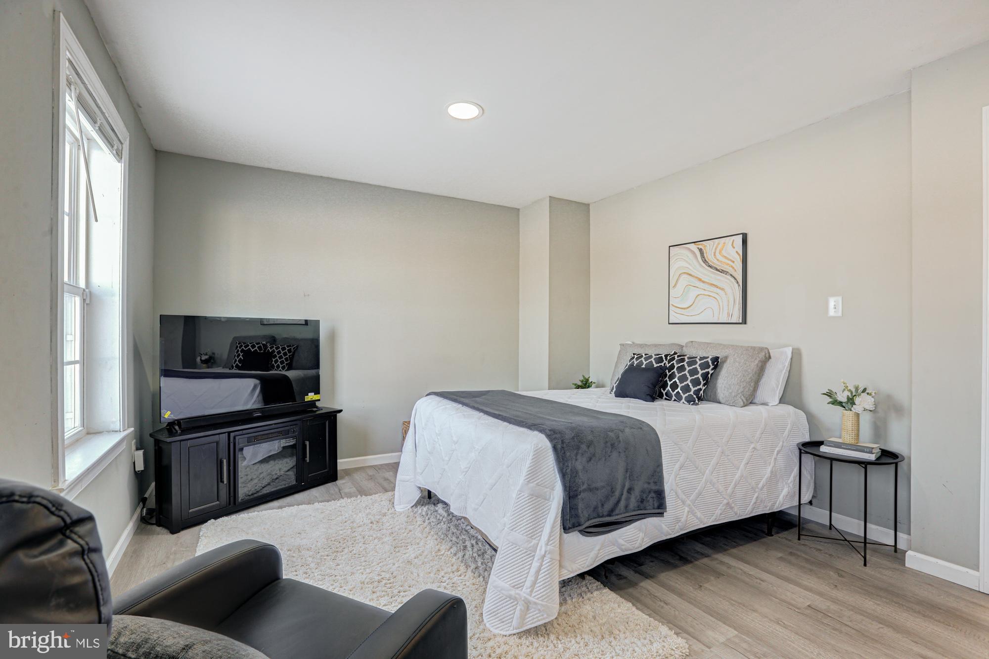 HYETTS CROSSING - Residential