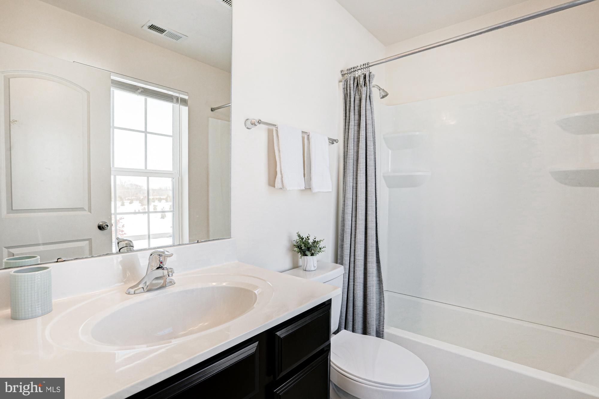 HYETTS CROSSING - Residential