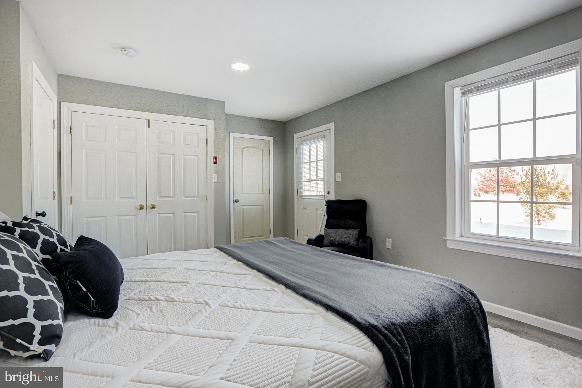 HYETTS CROSSING - Residential