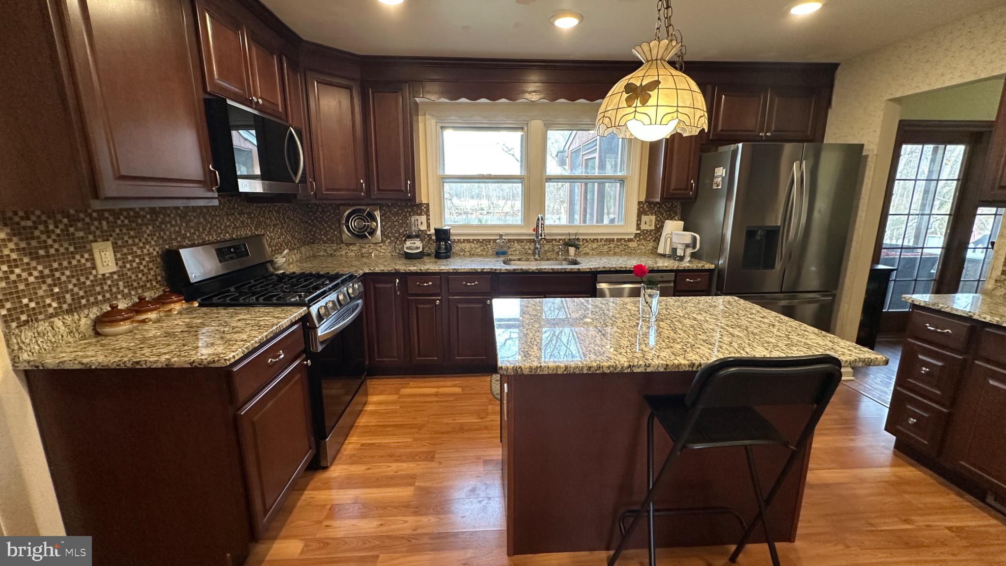 8539 BRYN MAWR AVENUE