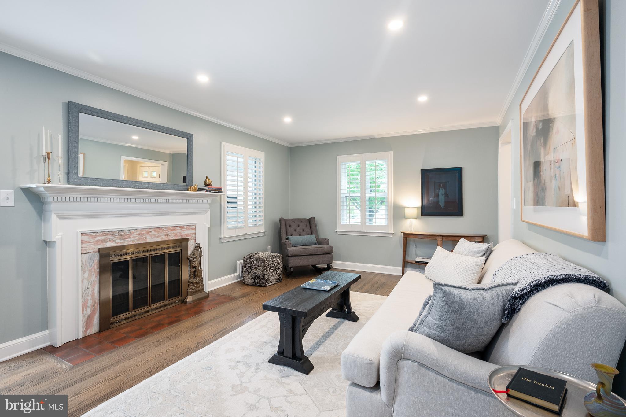 NORTH HILLS - Residential