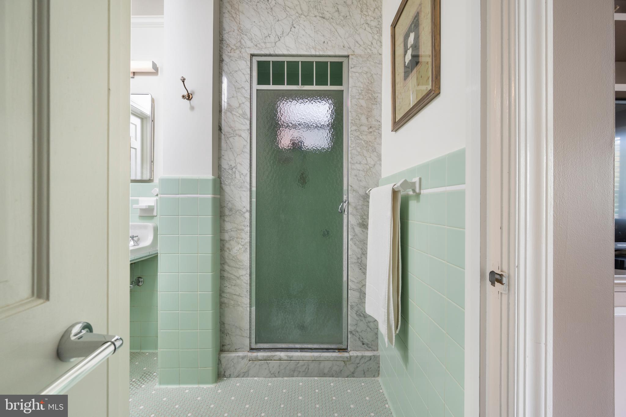 NORTH HILLS - Residential