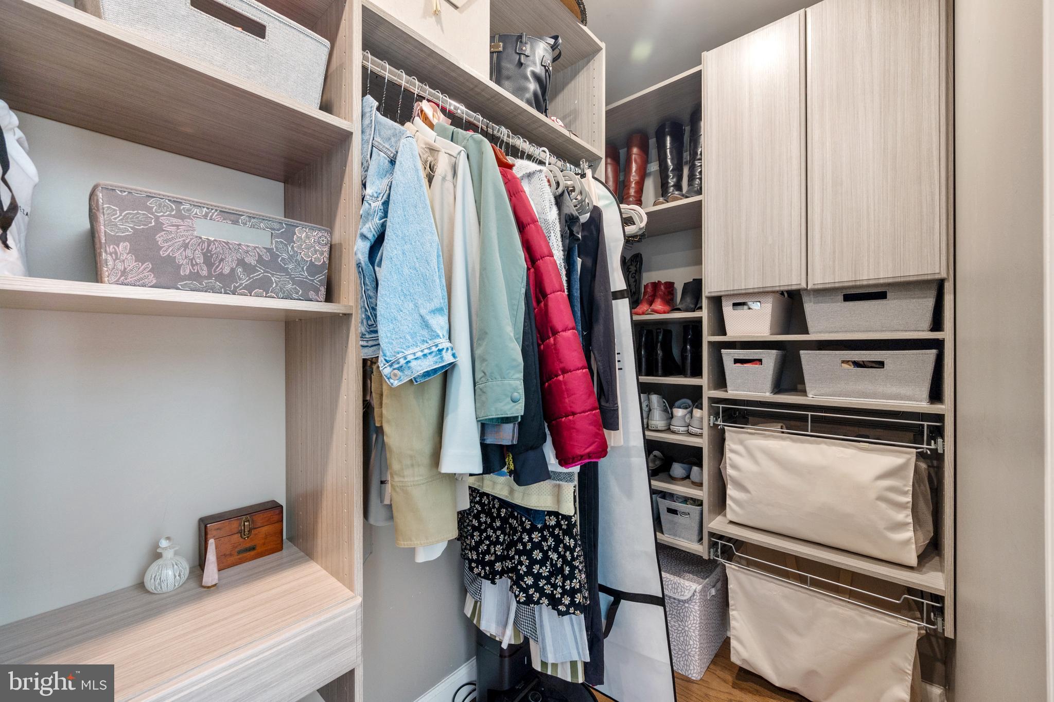 NORTH HILLS - Residential