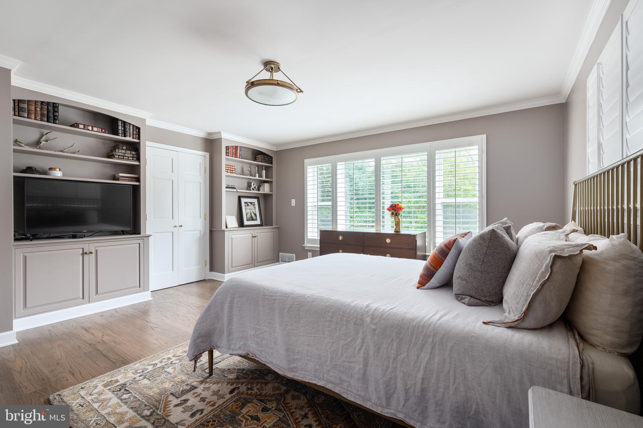 NORTH HILLS - Residential