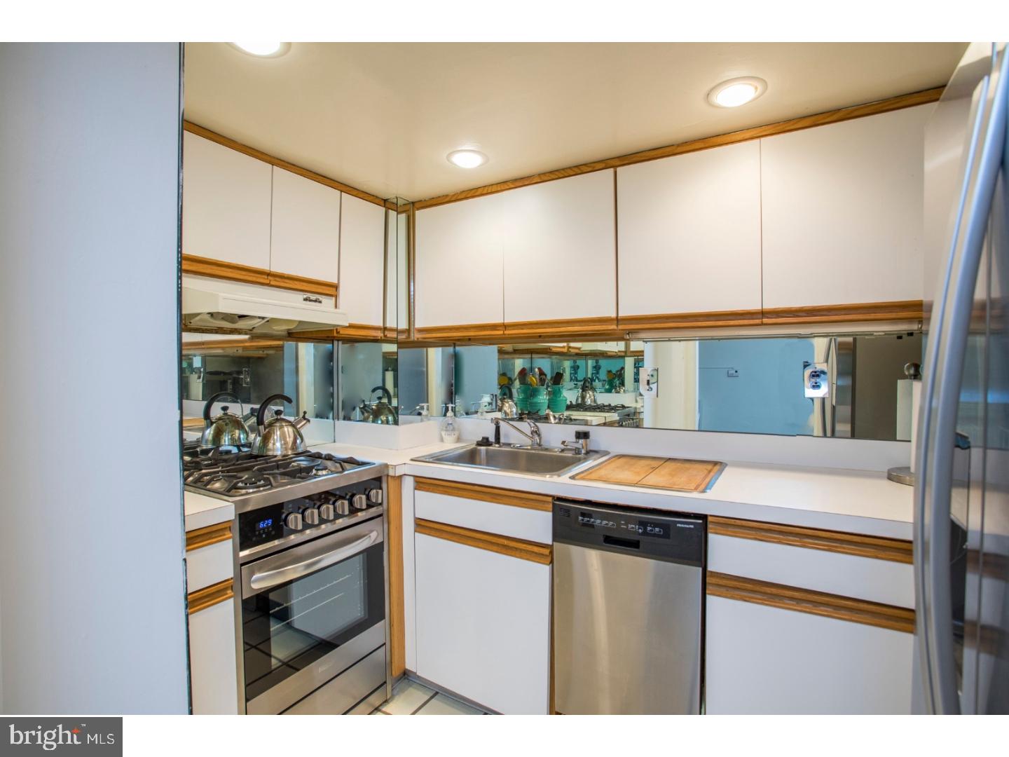 WASHINGTON SQ WEST - Residential