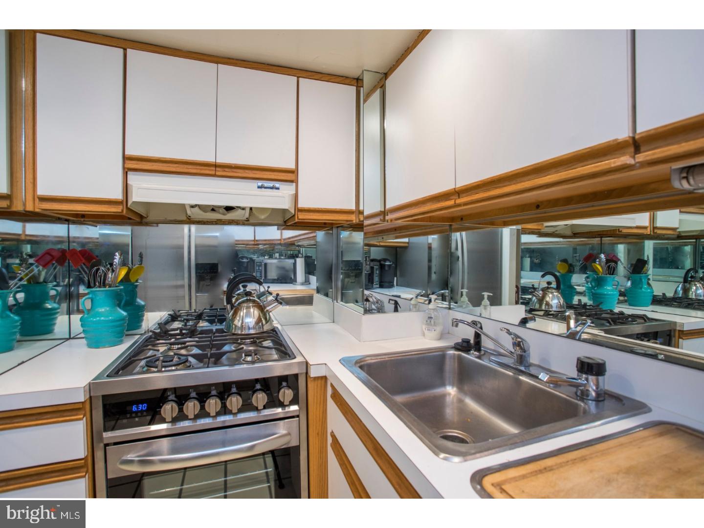 WASHINGTON SQ WEST - Residential