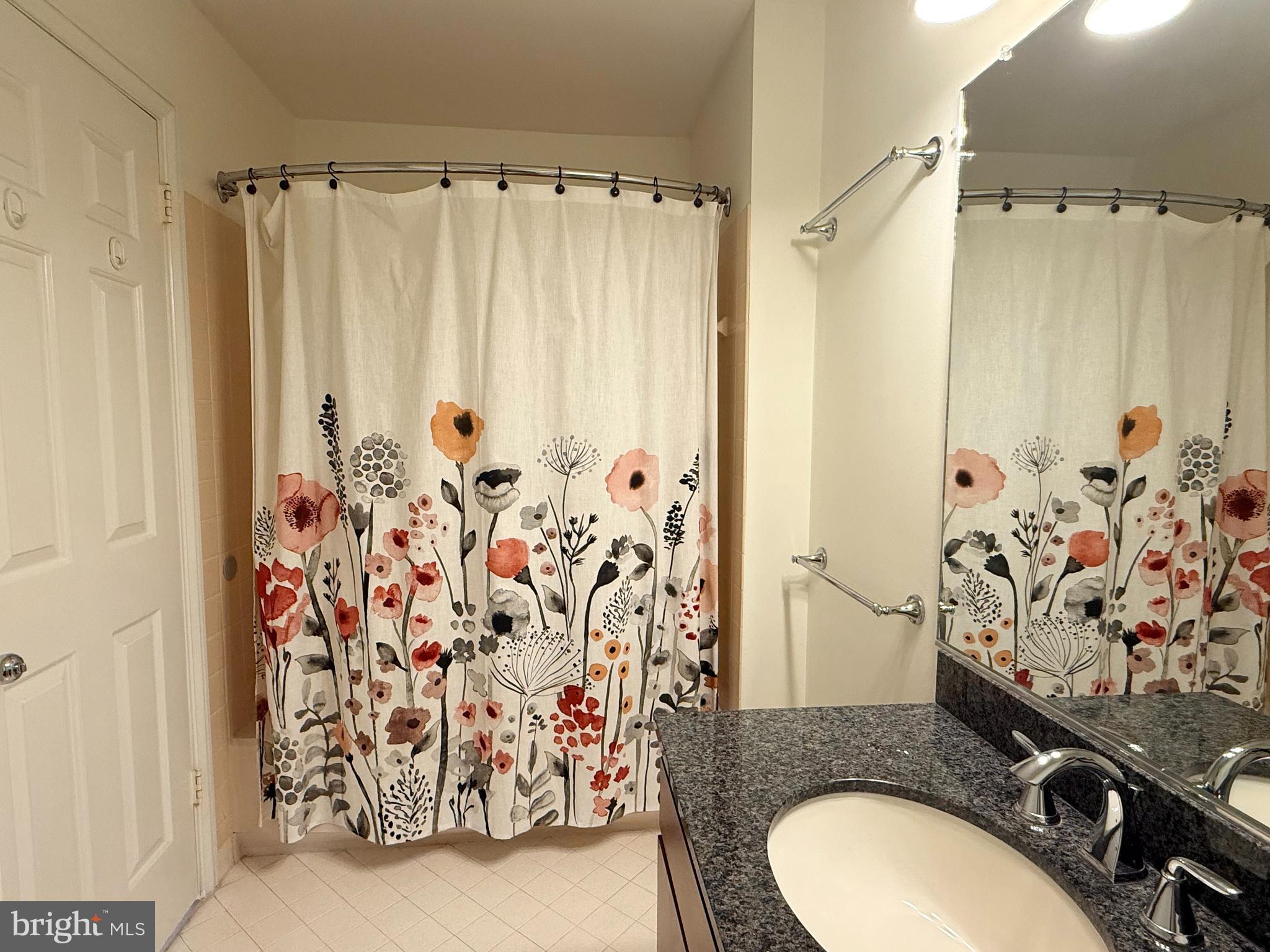 OAK KNOLL - Residential Lease