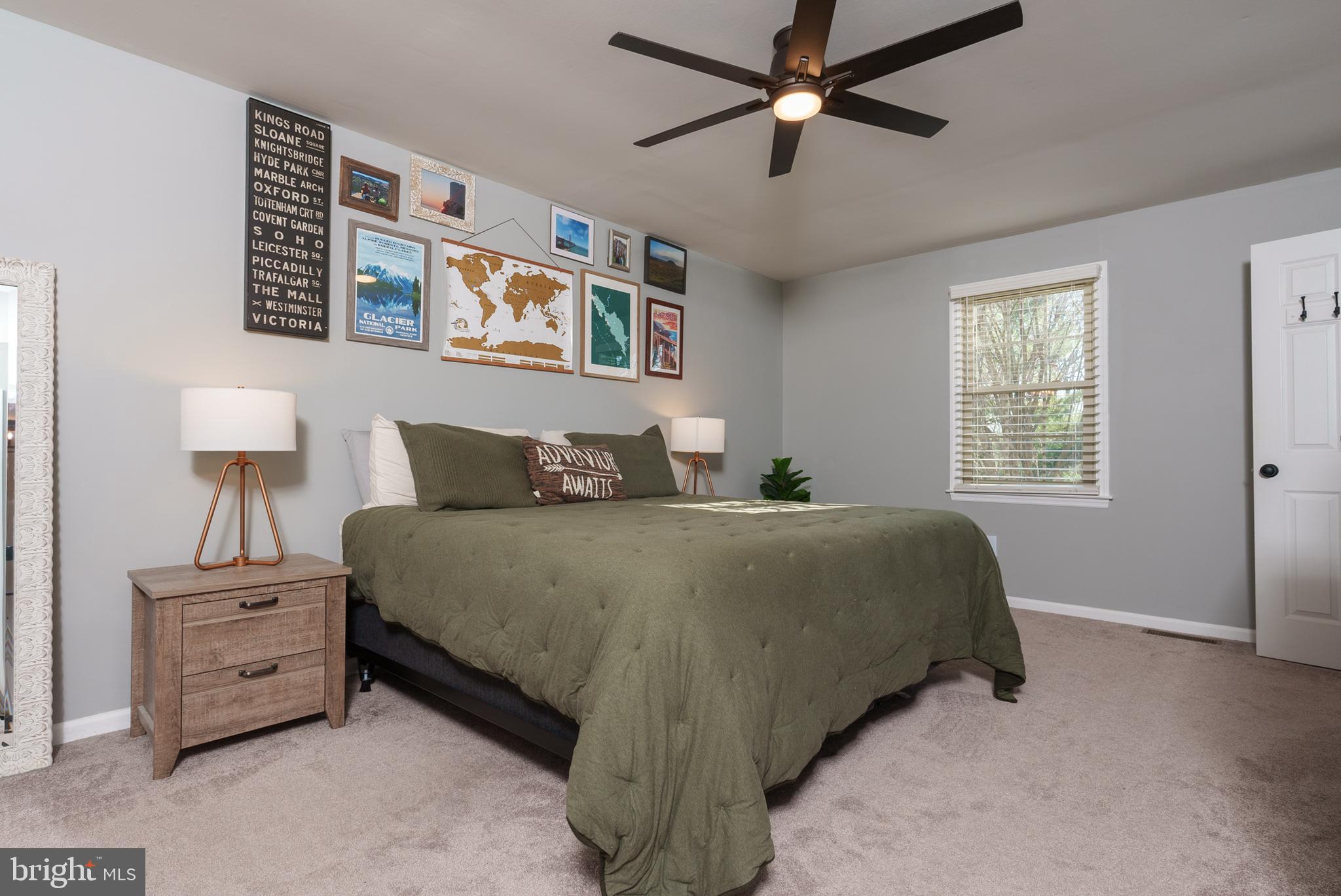 DEERFIELD KNOLL - Residential