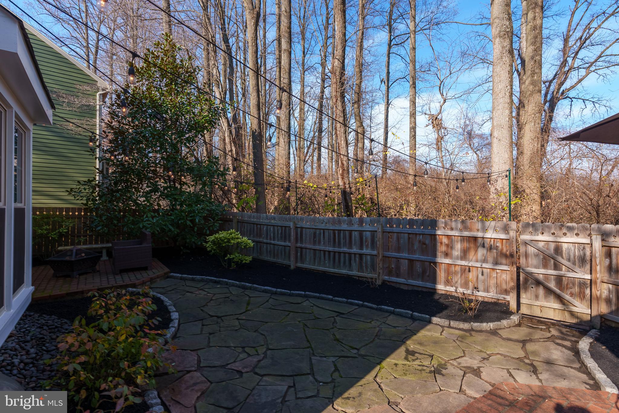DEERFIELD KNOLL - Residential