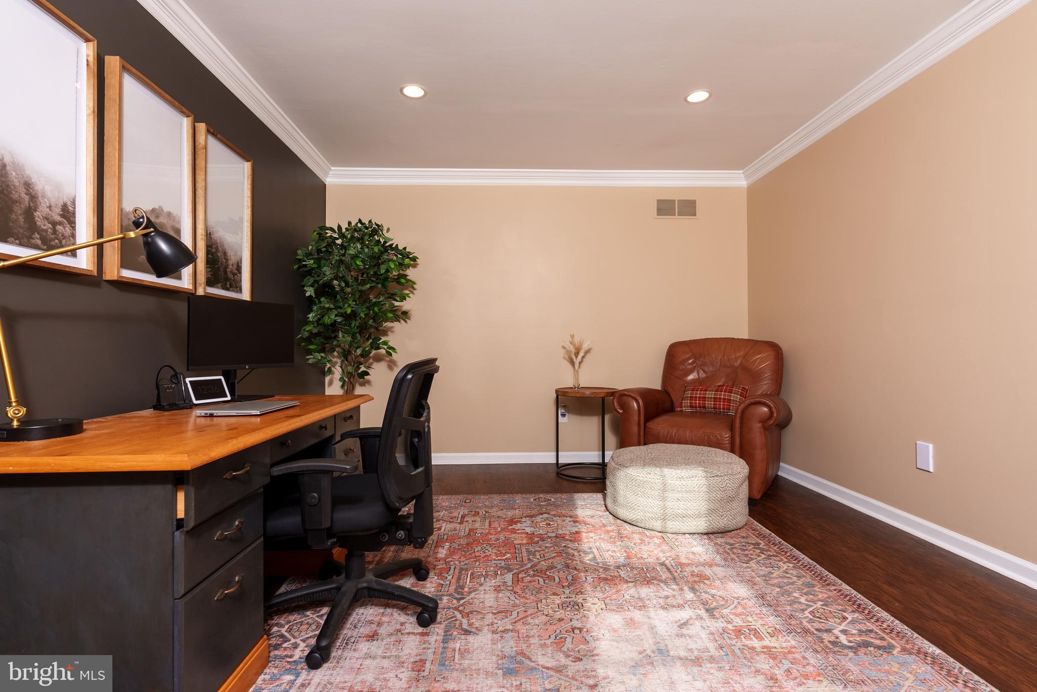 DEERFIELD KNOLL - Residential