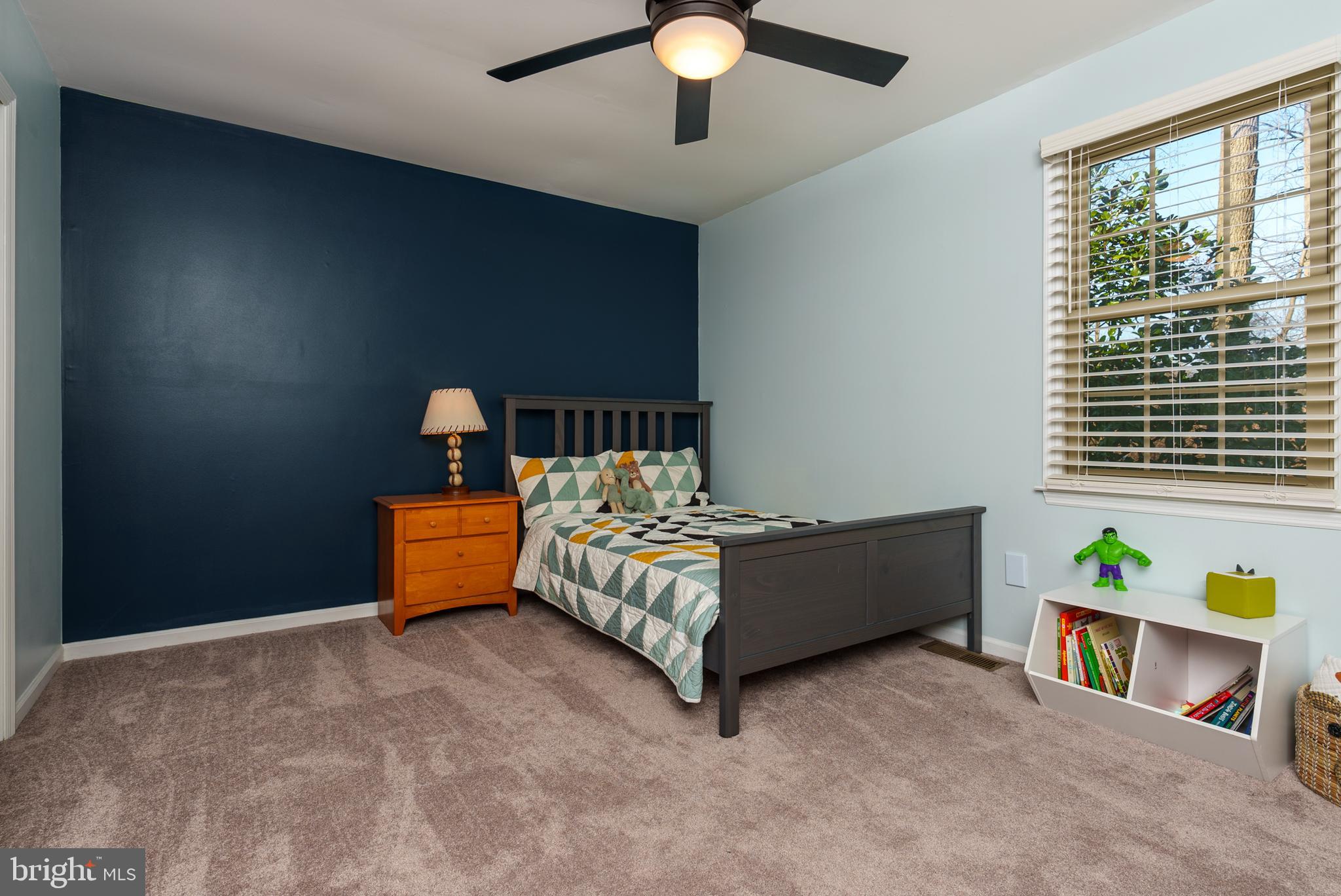 DEERFIELD KNOLL - Residential