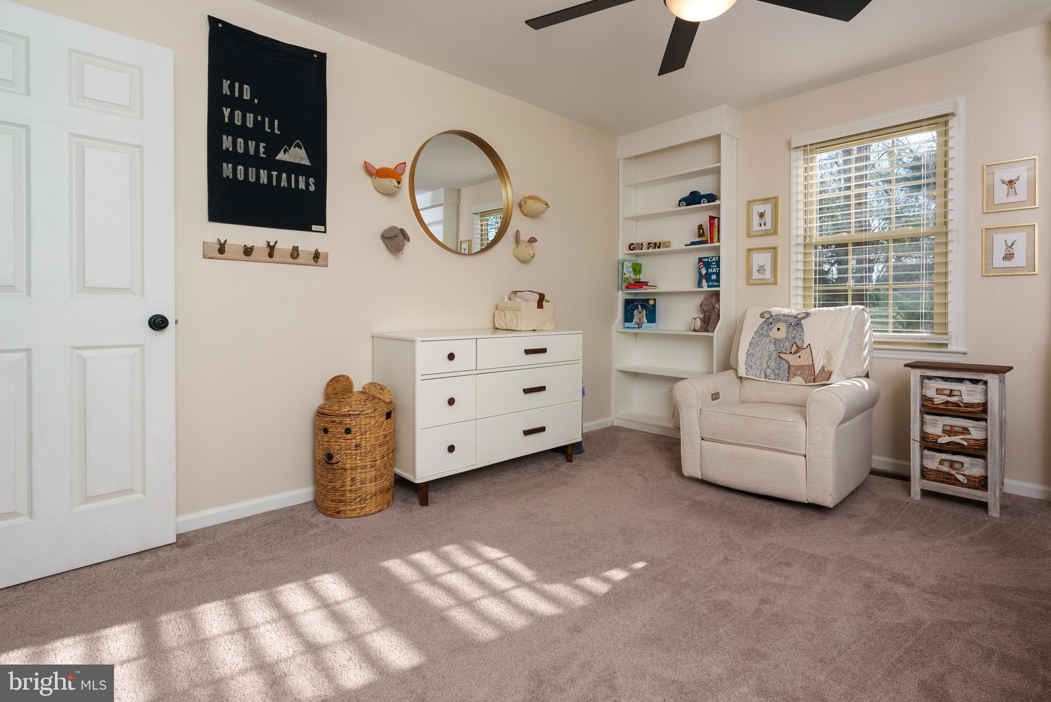 DEERFIELD KNOLL - Residential