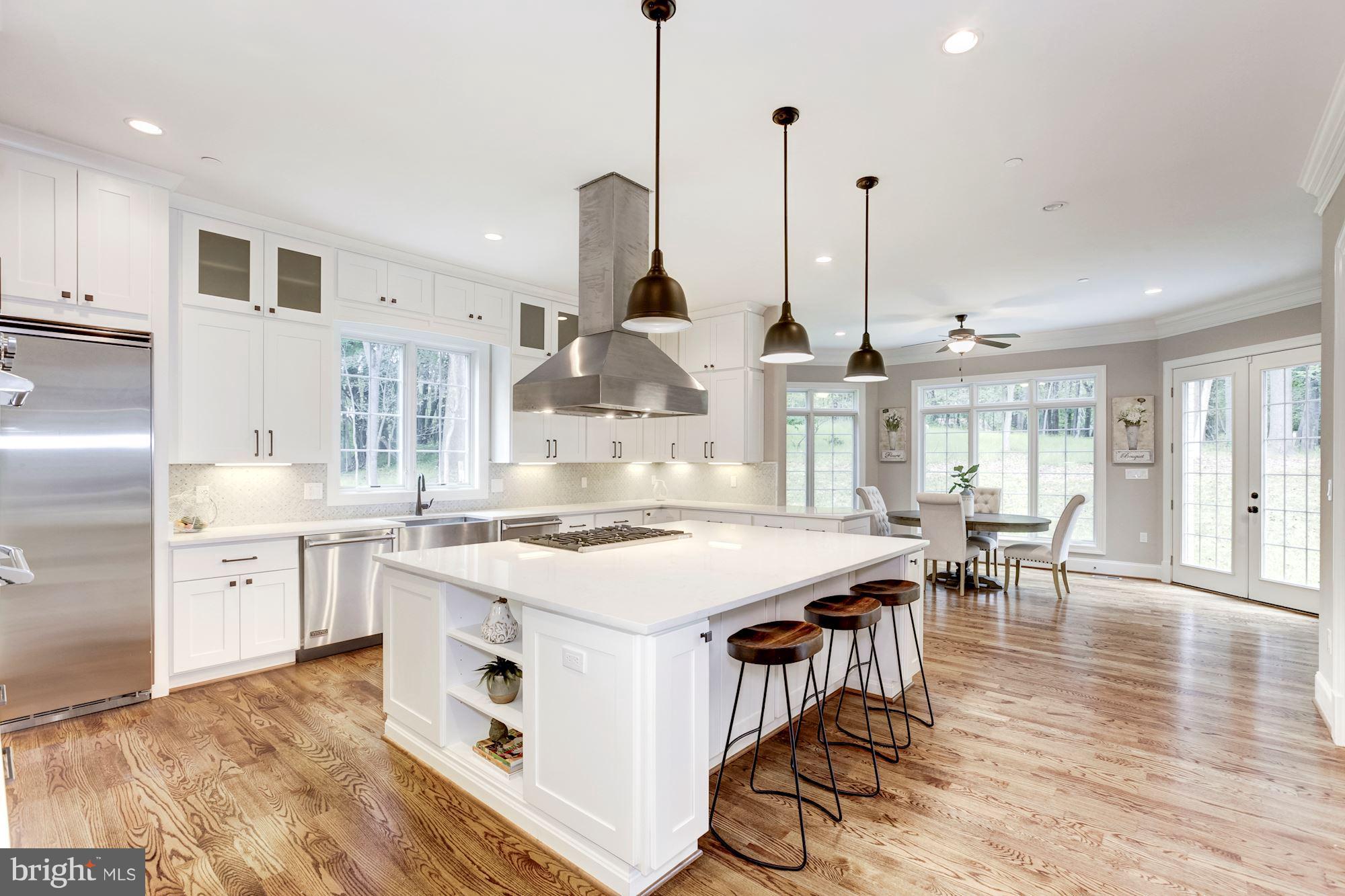 POTOMAC OUTSIDE - Residential