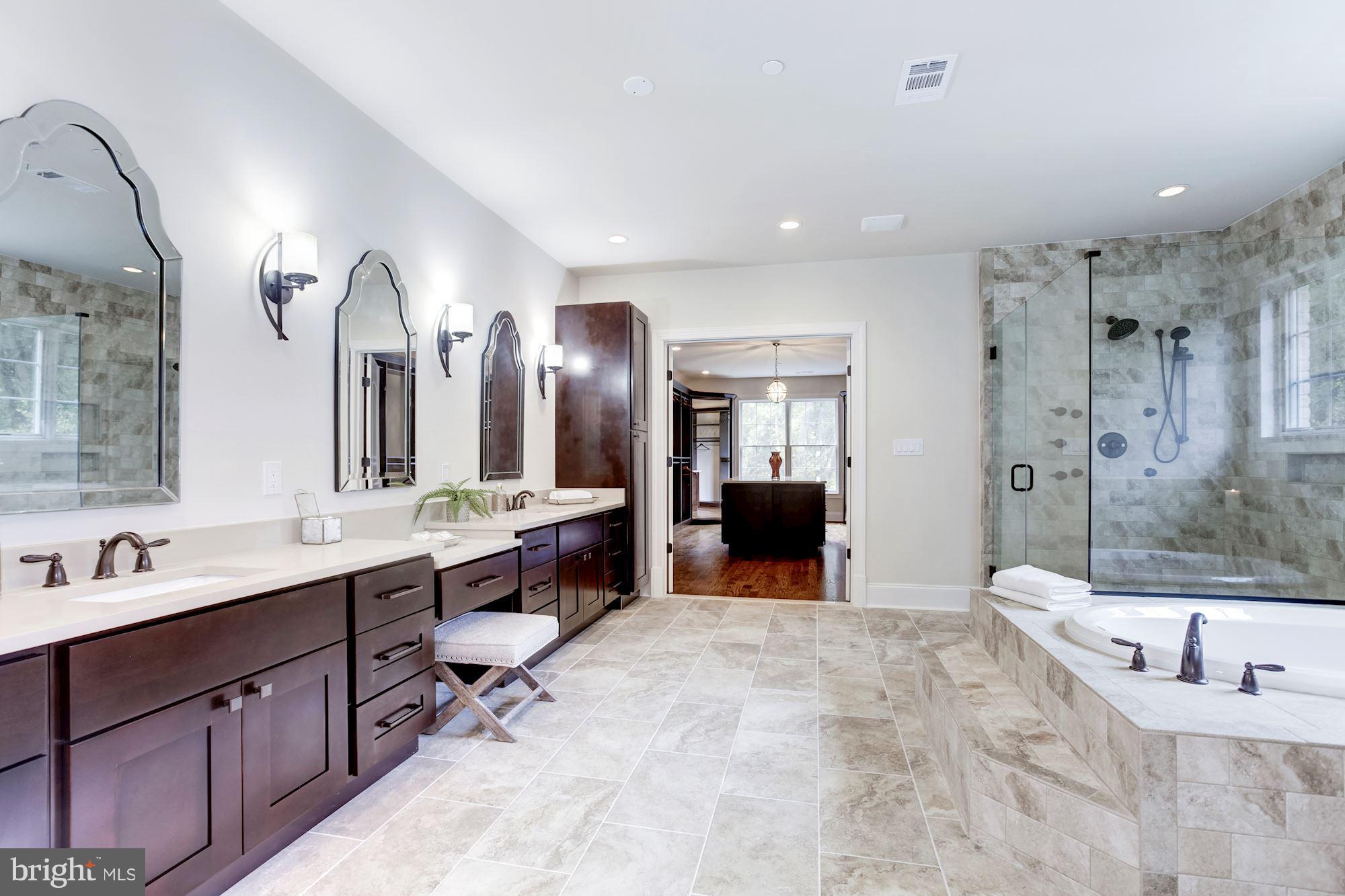 POTOMAC OUTSIDE - Residential