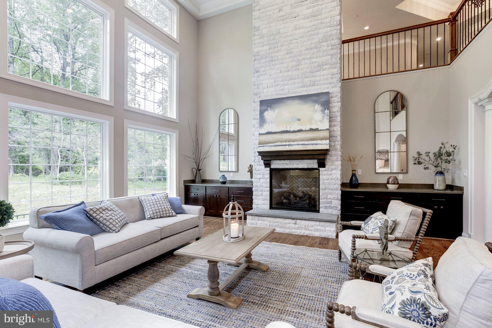 POTOMAC OUTSIDE - Residential