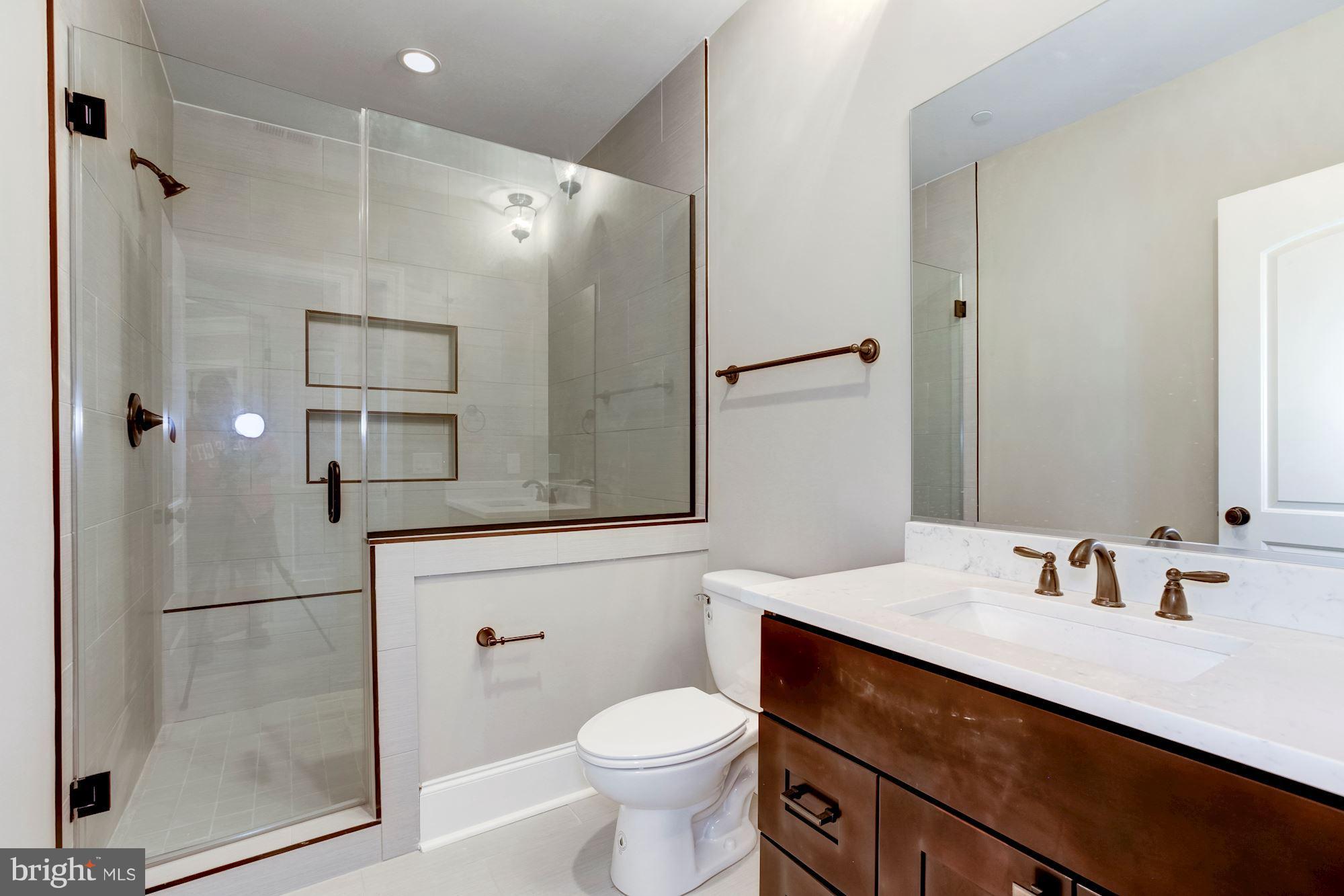 POTOMAC OUTSIDE - Residential