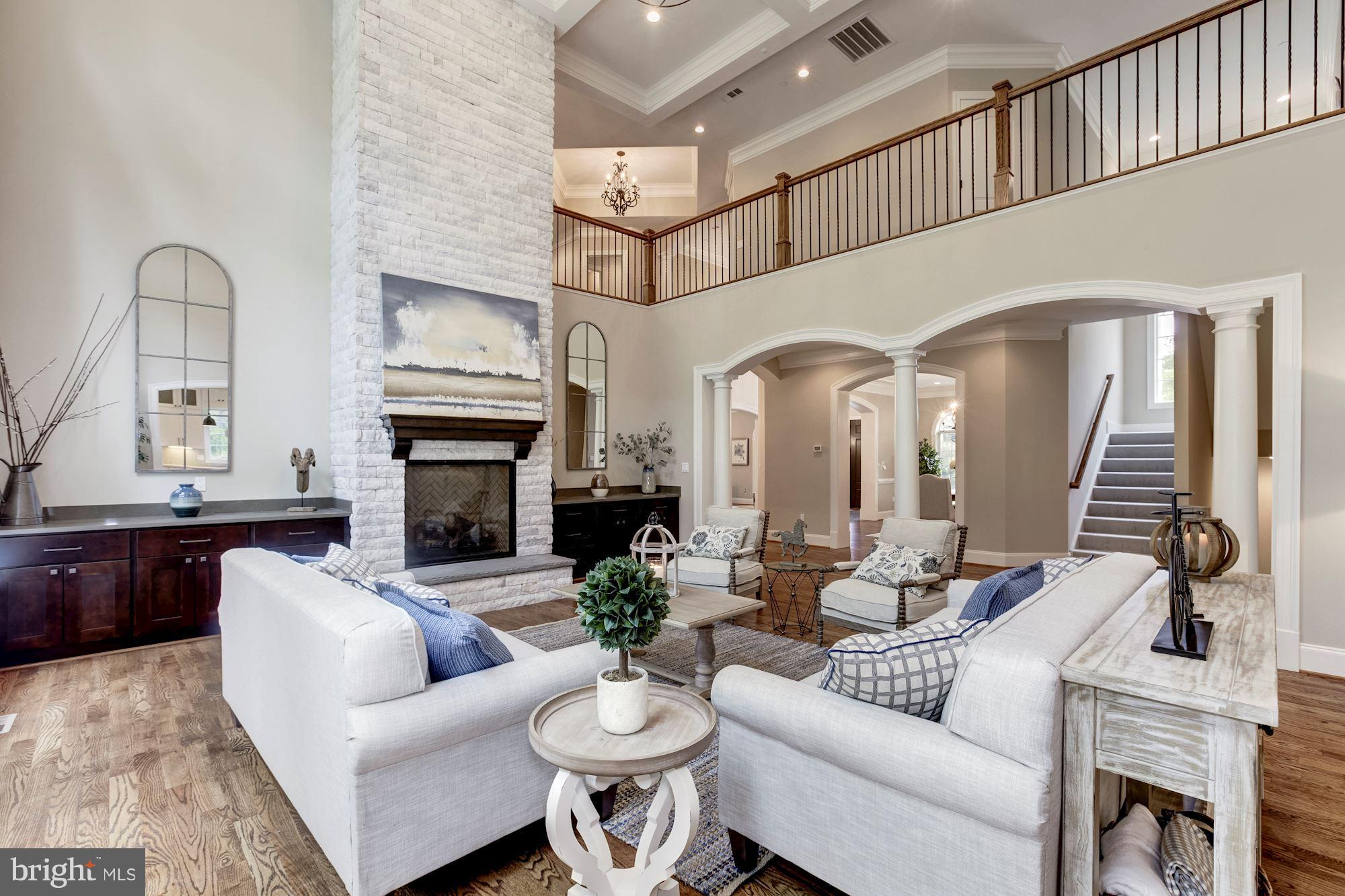 POTOMAC OUTSIDE - Residential