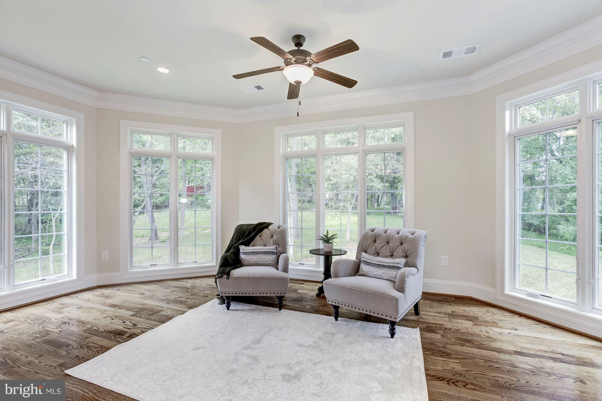 POTOMAC OUTSIDE - Residential