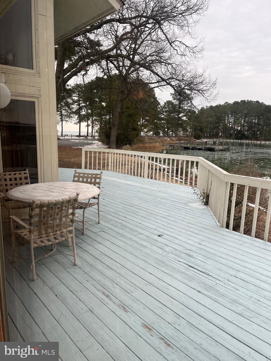 CHESAPEAKE HARBOR - Residential