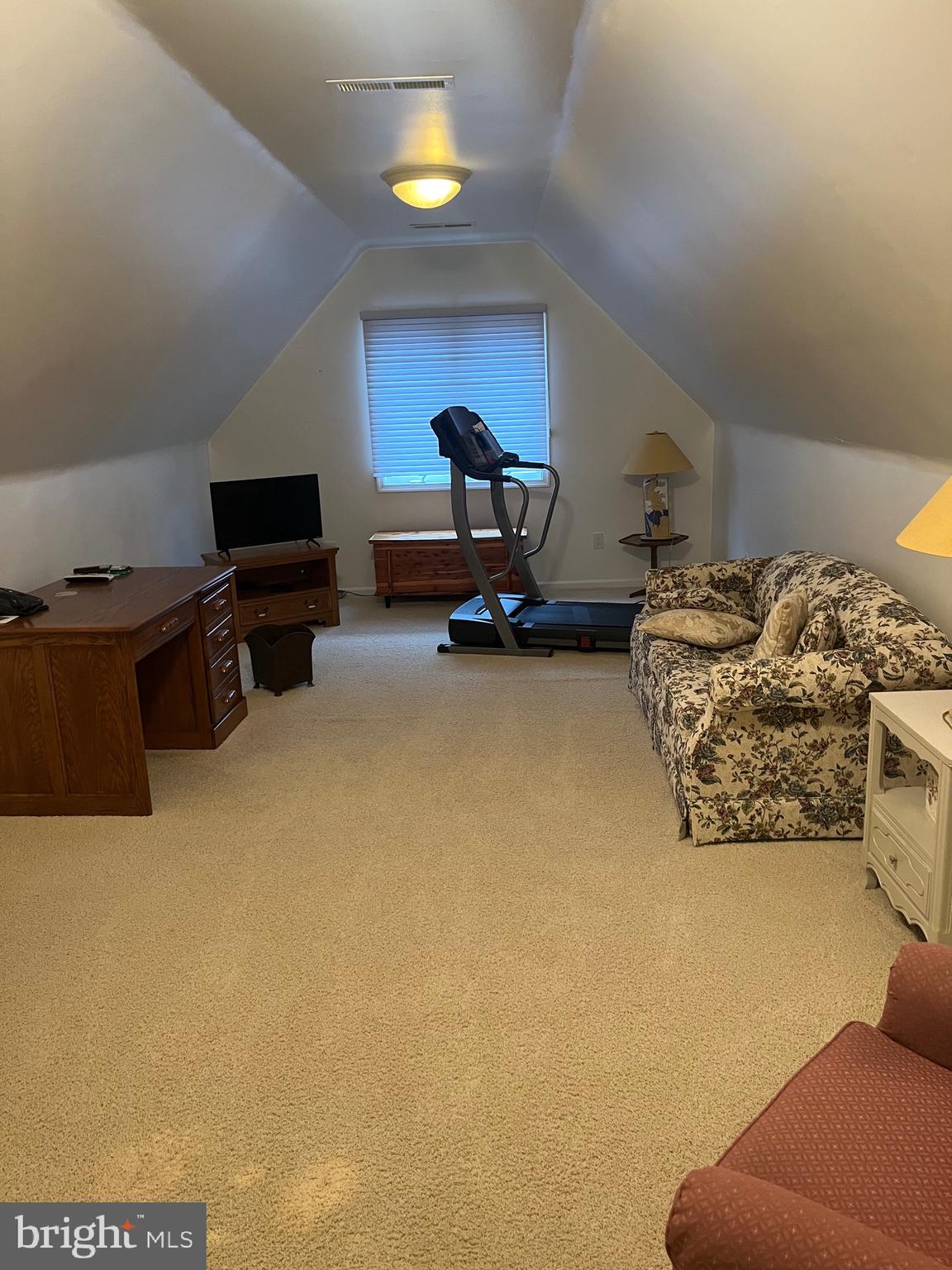 CHESAPEAKE HARBOR - Residential