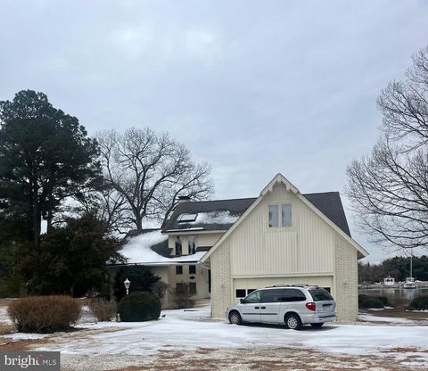 Homes For Sale - 650 Skipjack Drive<br/> HEATHSVILLE, VA 22473