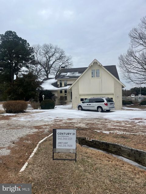 650 SKIPJACK DRIVE HEATHSVILLE VA 22473