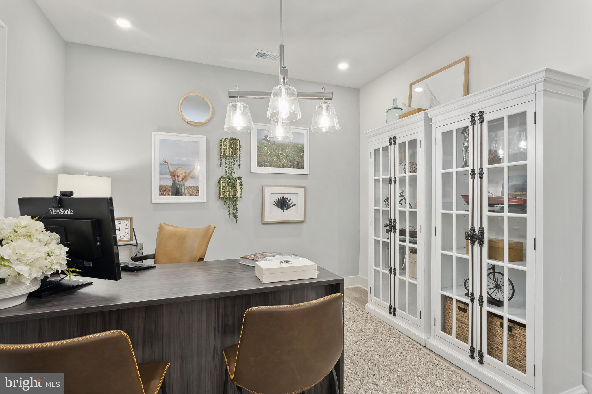 FOUR SEASONS AT KENT ISLAND - Residential