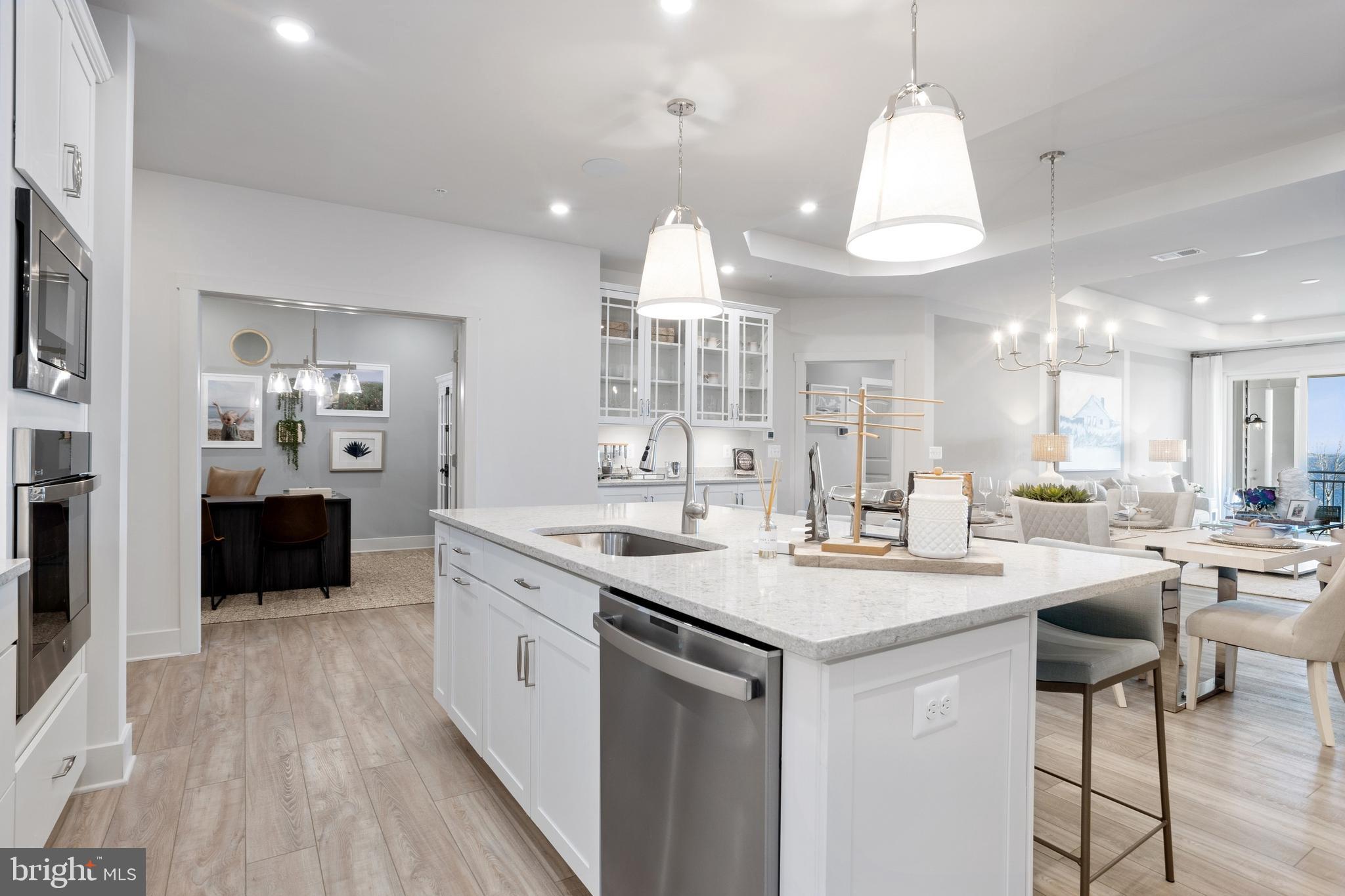 FOUR SEASONS AT KENT ISLAND - Residential